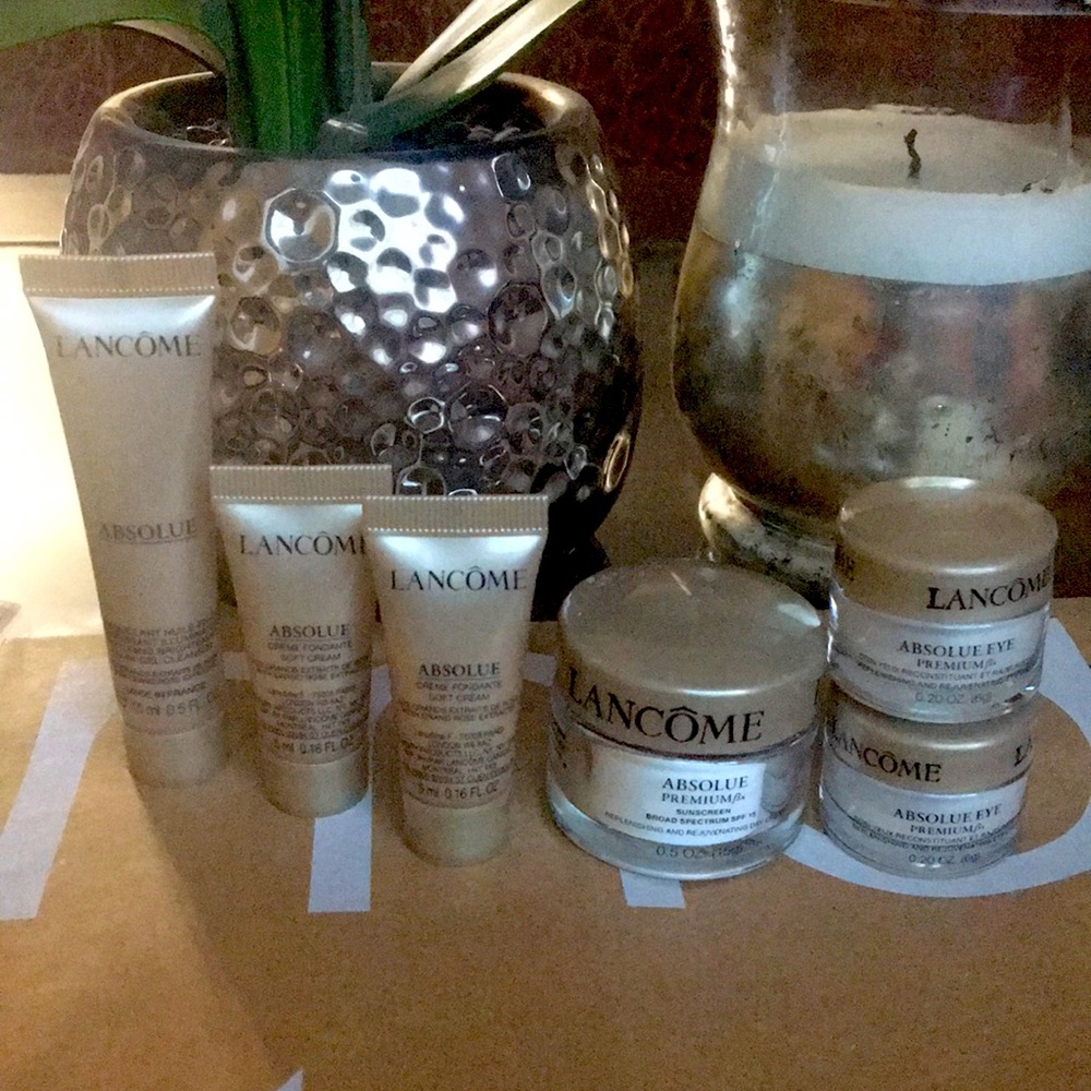 NWOT 💯 authentic! Lancôme absolue and absolue premium Bx deluxe travel size set